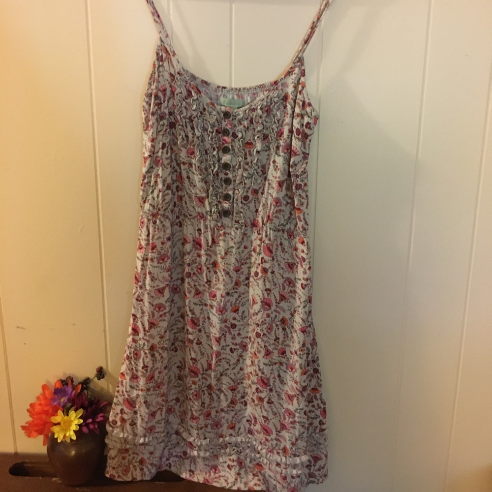 Cute dress!
